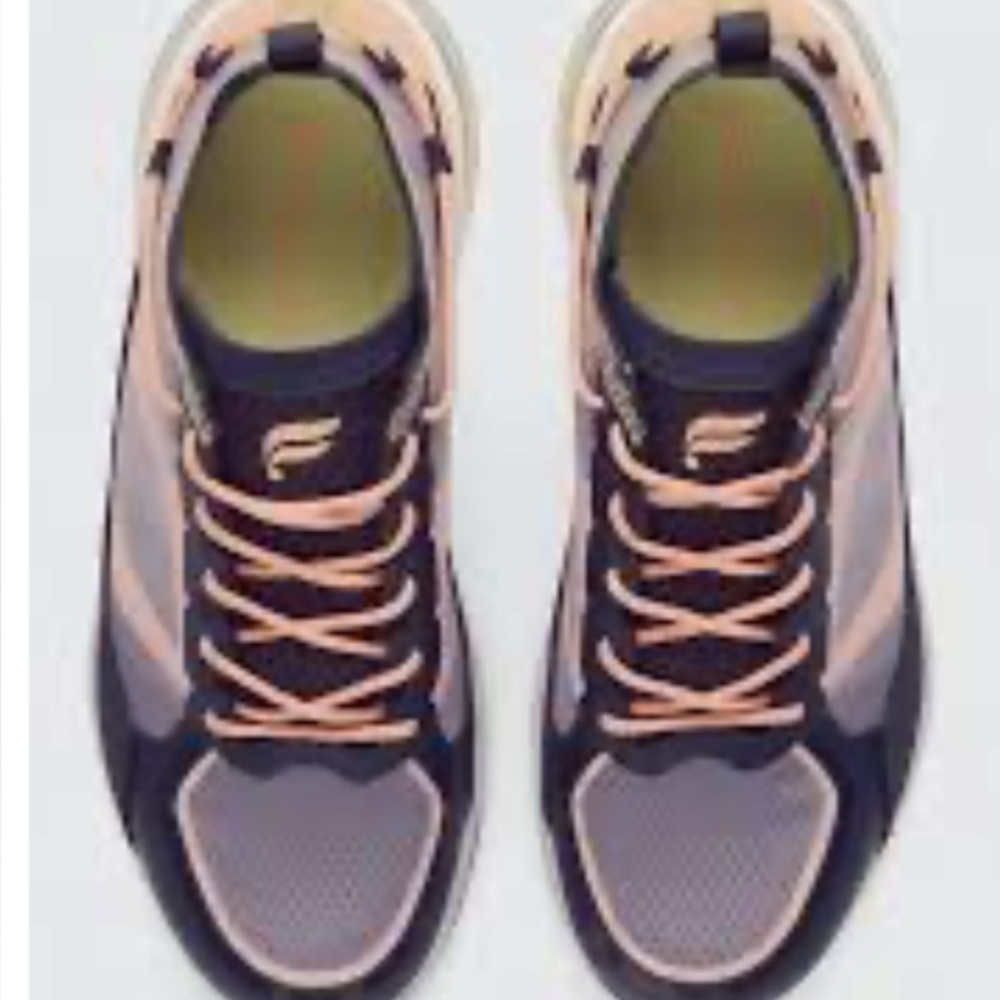 Fabletics women’s size 8.5 Silverlake Air Performance Sneaker navy and peach.